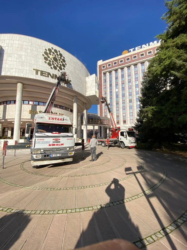 Tonajlı vinç Hi‑Yap saha fotoğrafı Ankara — Çevik Vinç